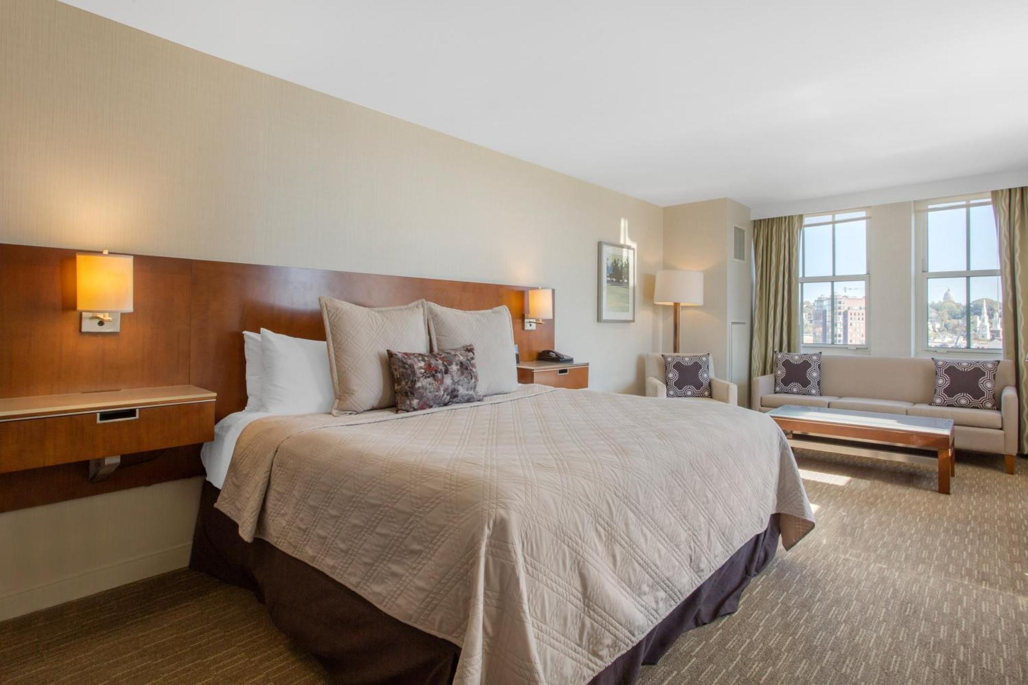 Signature Executive King Bed,1279197703:JPEG