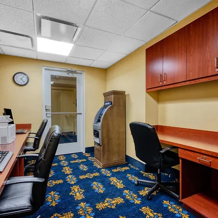 Hampton Inn & Suites Providence Downtown-3